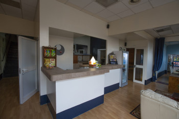 bar