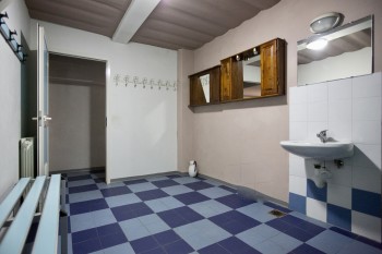 Spogliatoio secondo piano 1